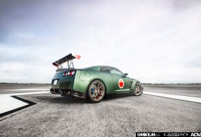 2014 Nissan GT-R