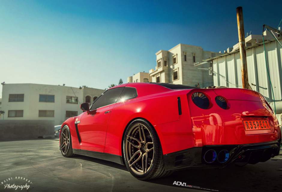 2015 Nissan GT-R photo