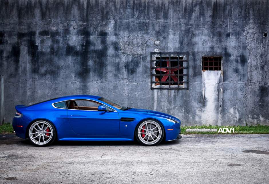 2014 Aston Martin V8 Vantage S photo
