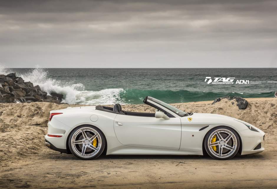 2014 Ferrari California photo