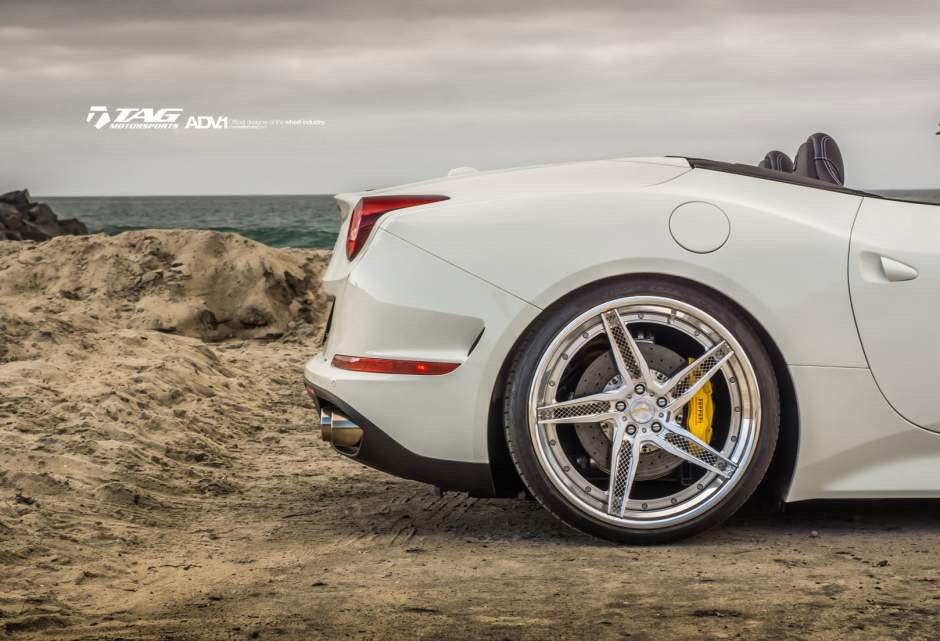 2014 Ferrari California photo