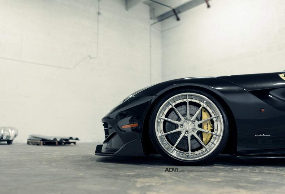 2014 Ferrari F12berlinetta photo