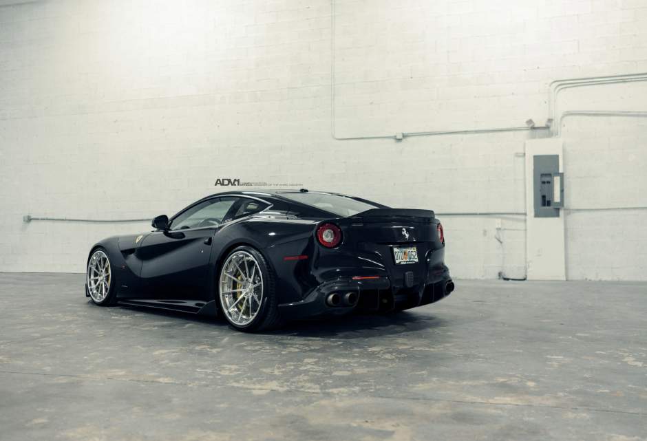 2014 Ferrari F12berlinetta photo