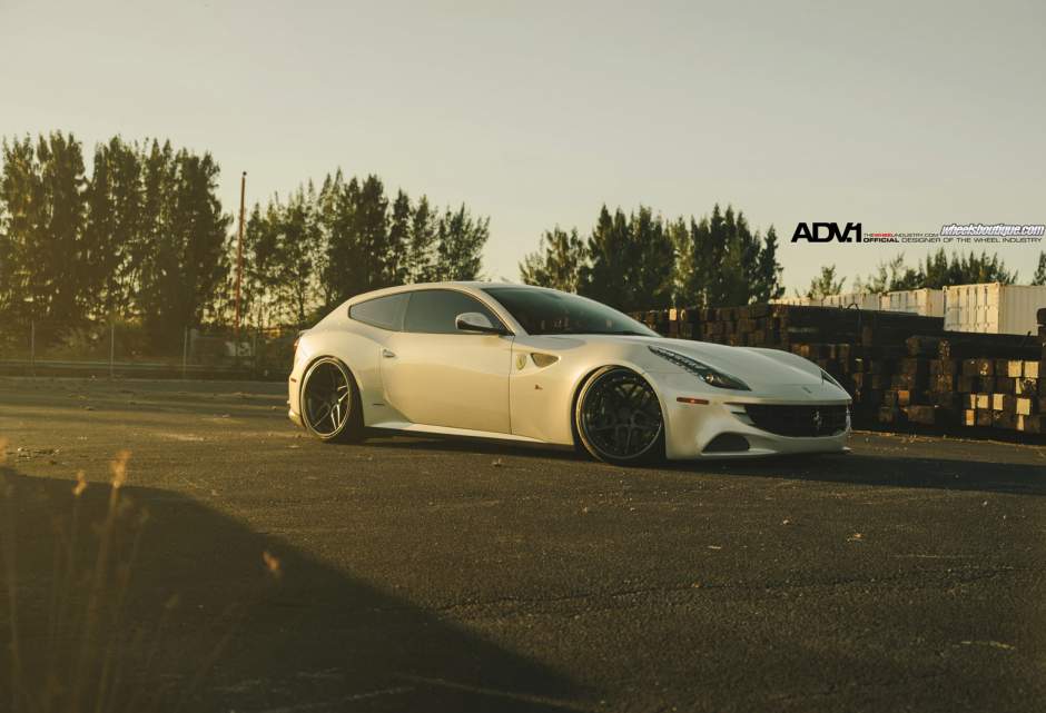 2013 Ferrari FF photo