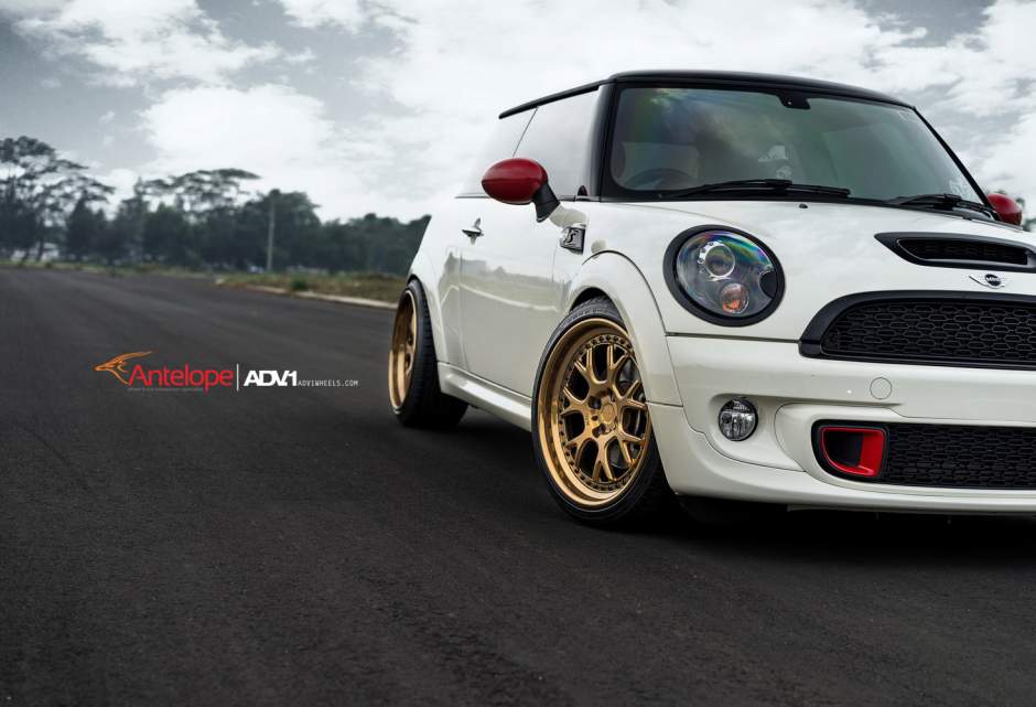 2012 MINI Cooper S photo
