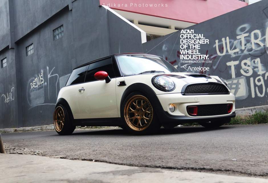 2012 MINI Cooper S photo