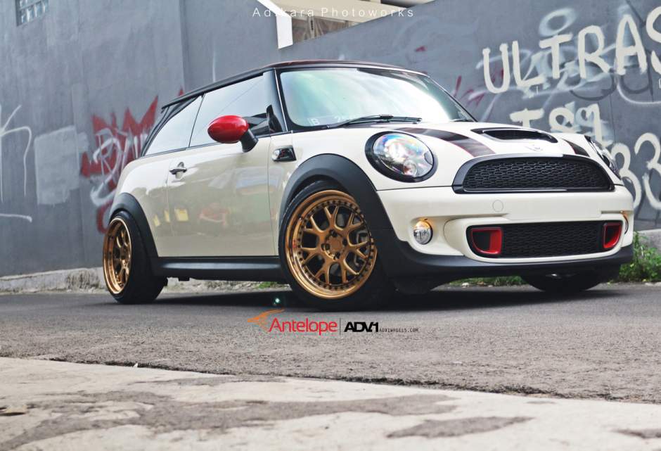 2012 MINI Cooper S photo