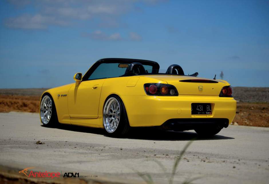 2005 Honda S2000 photo