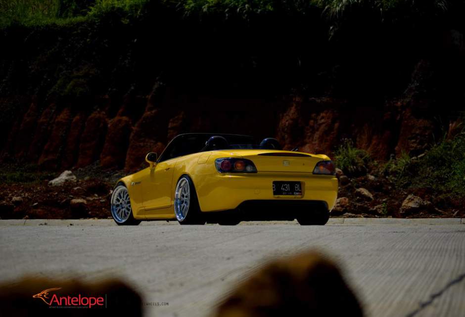 2005 Honda S2000 photo