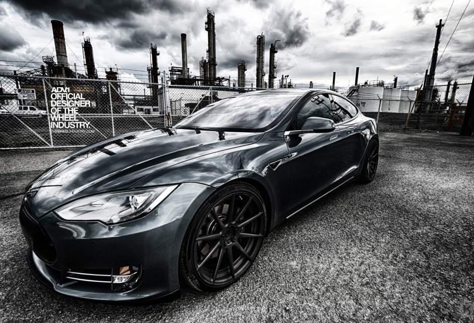 2014 Tesla Model S photo