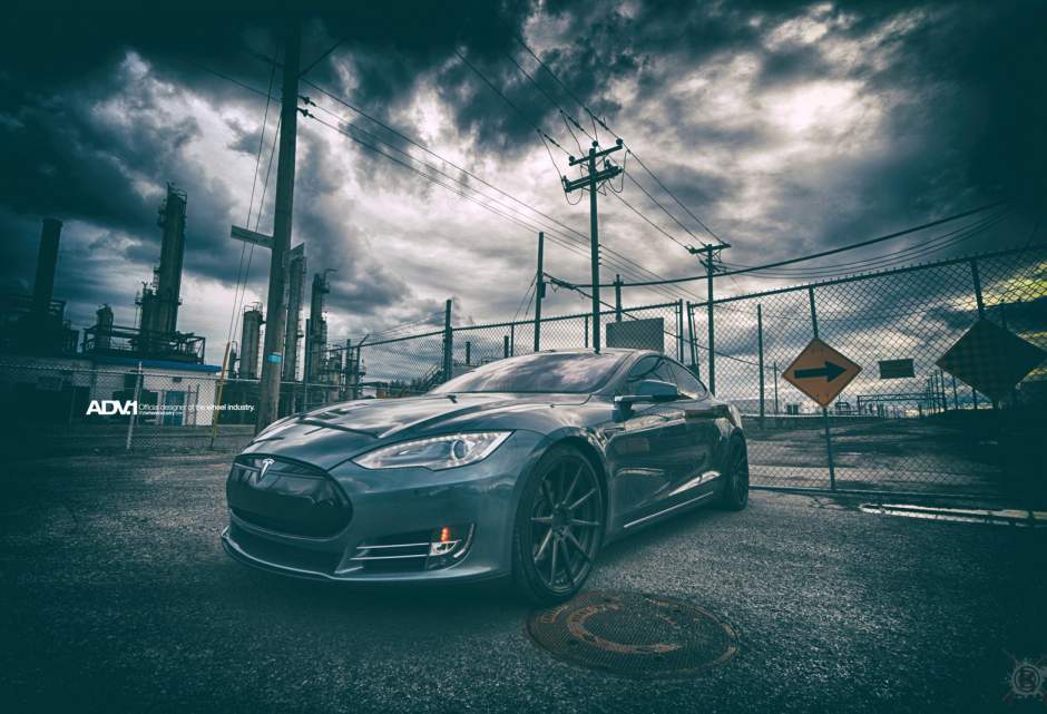 2014 Tesla Model S photo