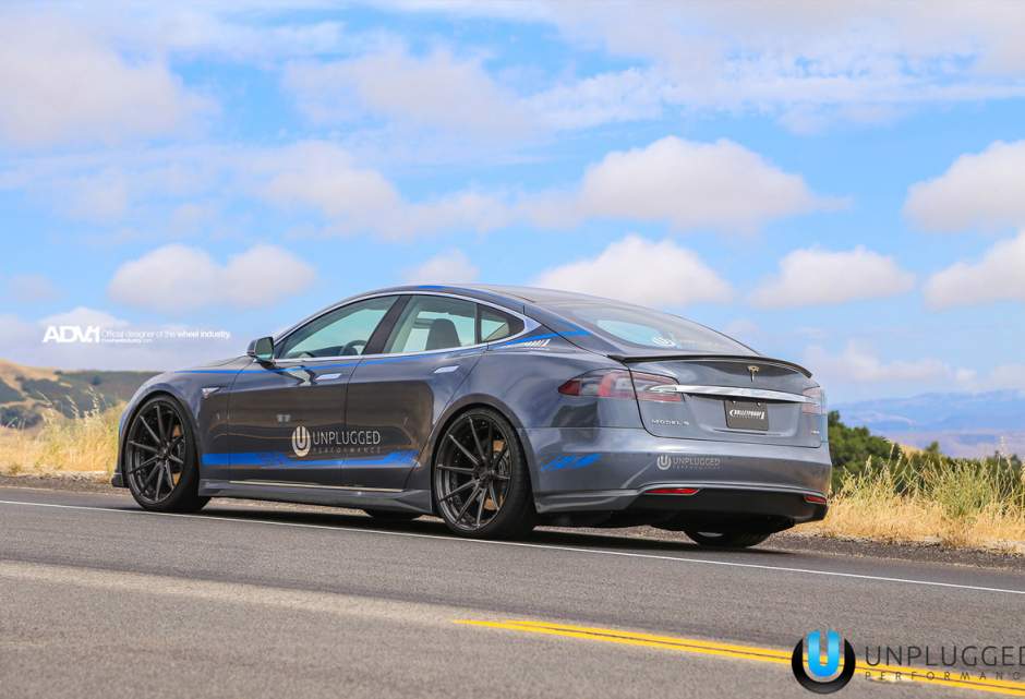 2014 Tesla Model S photo