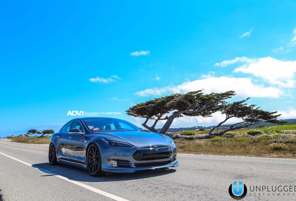 2014 Tesla Model S photo
