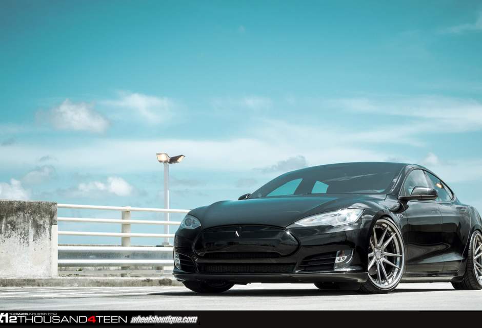 2014 Tesla Model S photo