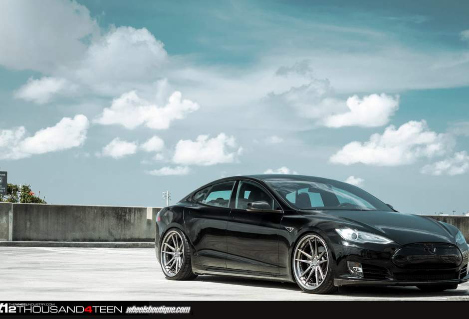 2014 Tesla Model S photo