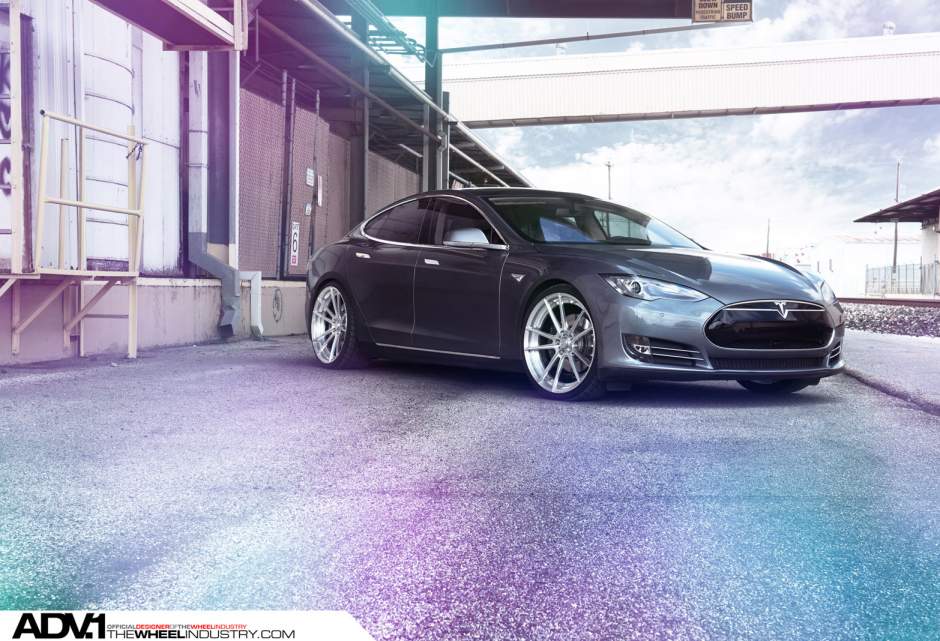 2014 Tesla Model S photo