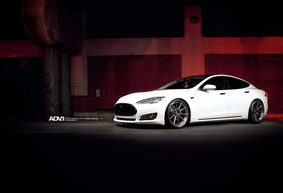 2013 Tesla Model S photo