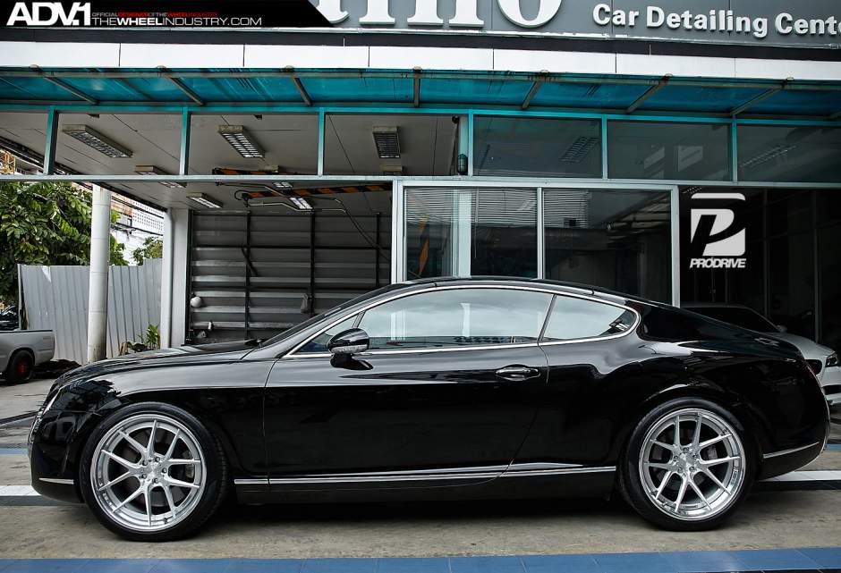 2014 Bentley Continental GT photo