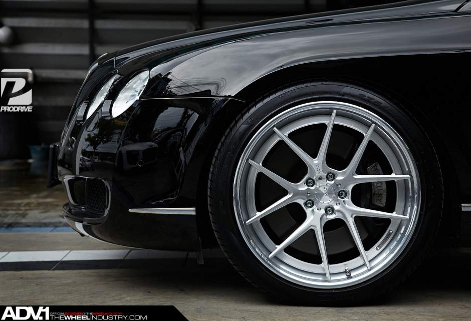 2014 Bentley Continental GT photo