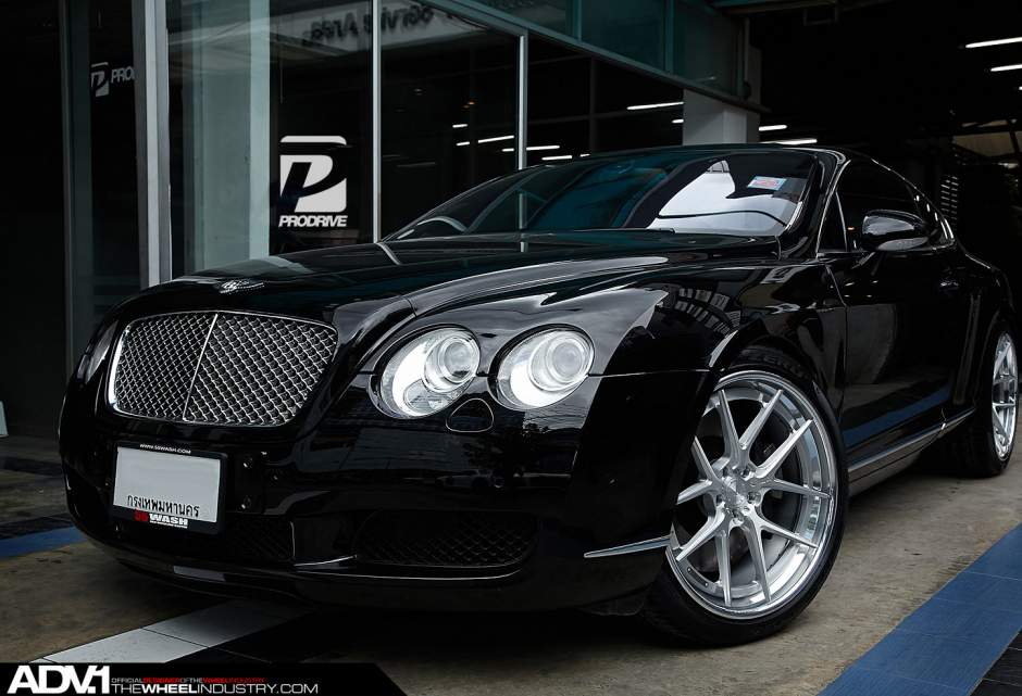 2014 Bentley Continental GT photo