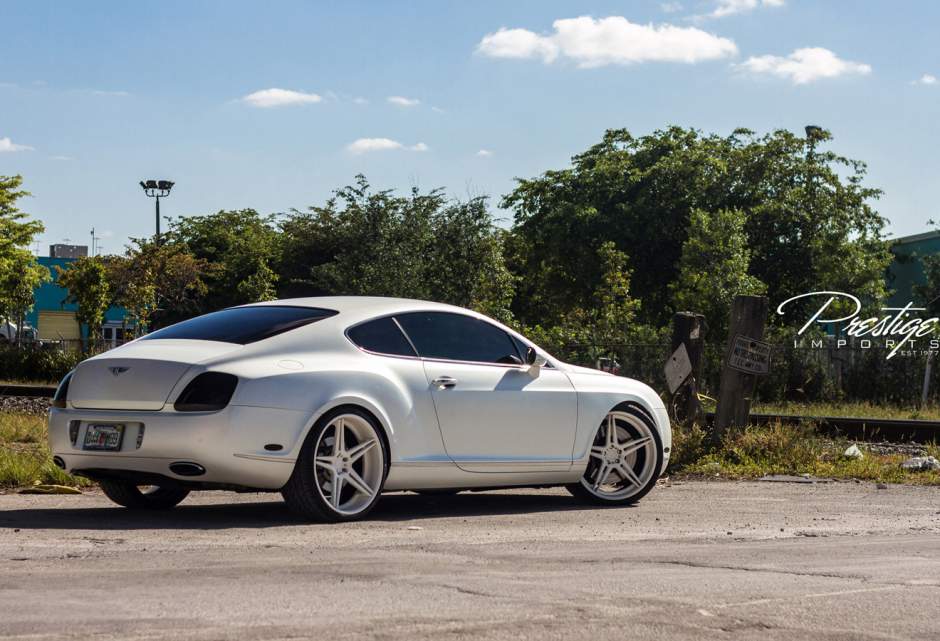 2014 Bentley Continental GT photo