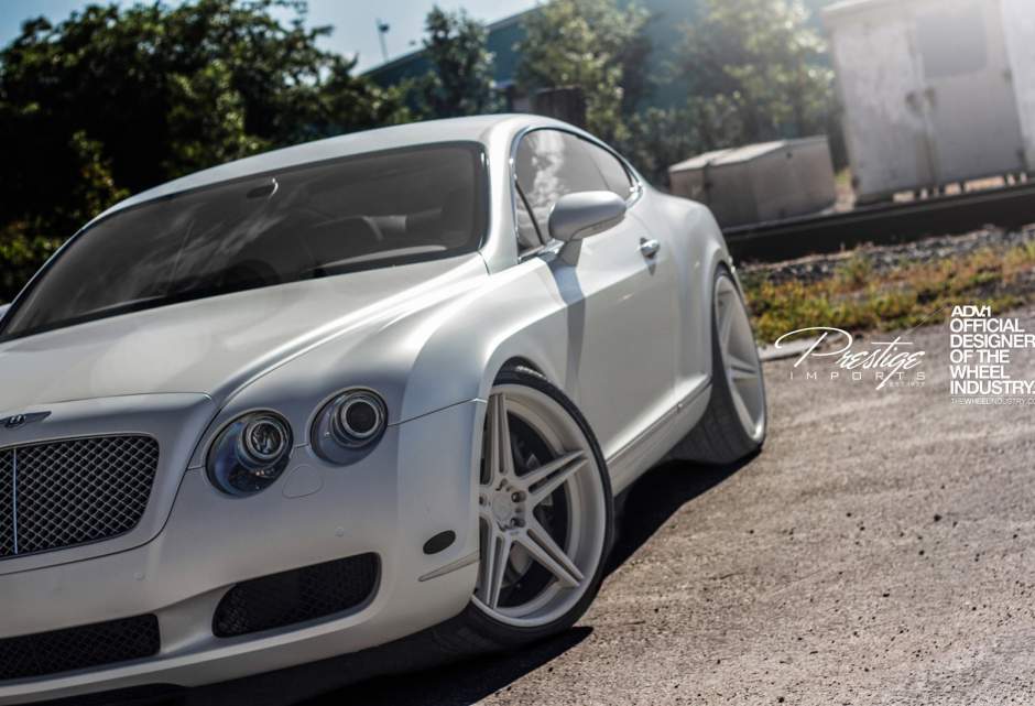 2014 Bentley Continental GT photo