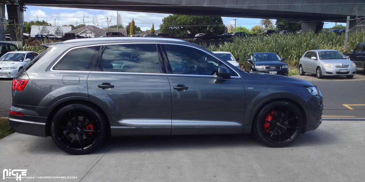 2015 Audi Q7 photo