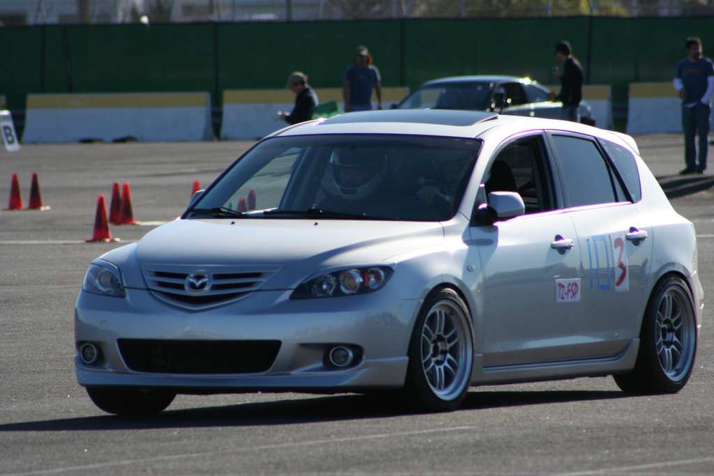 2005 Mazda Mazda3 photo