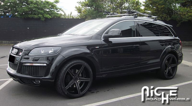 2010 Audi Q7 photo