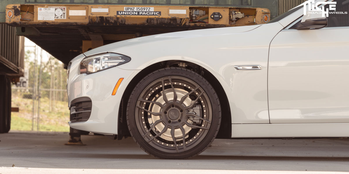 2015 BMW 528 photo