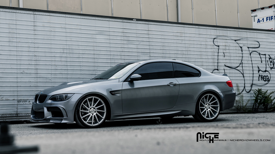 2011 BMW M3 photo