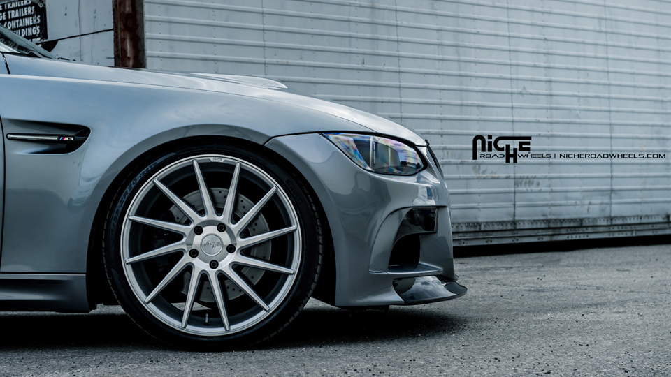 2011 BMW M3 photo