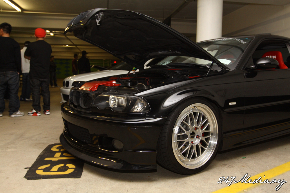 2001 BMW 330 photo
