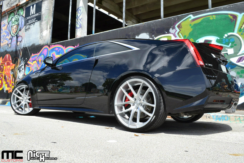 2014 Cadillac CTS-V photo