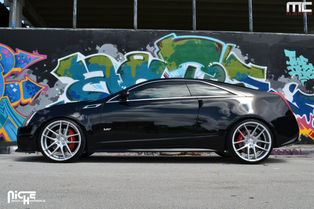 2014 Cadillac CTS-V photo