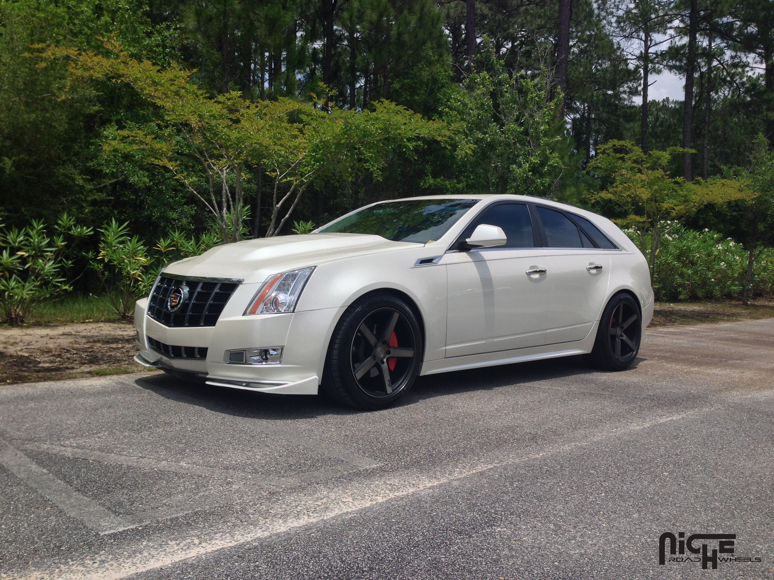 2014 Cadillac CTS photo