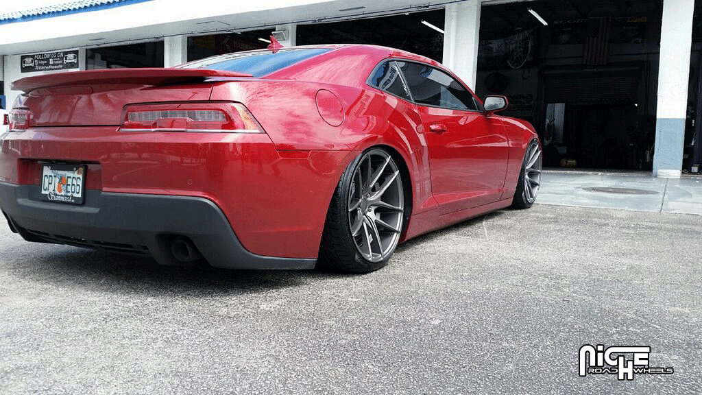 2015 Chevrolet Camaro photo