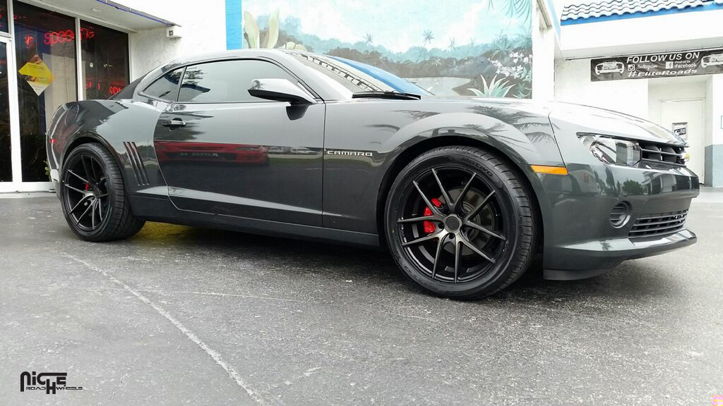 2015 Chevrolet Camaro photo