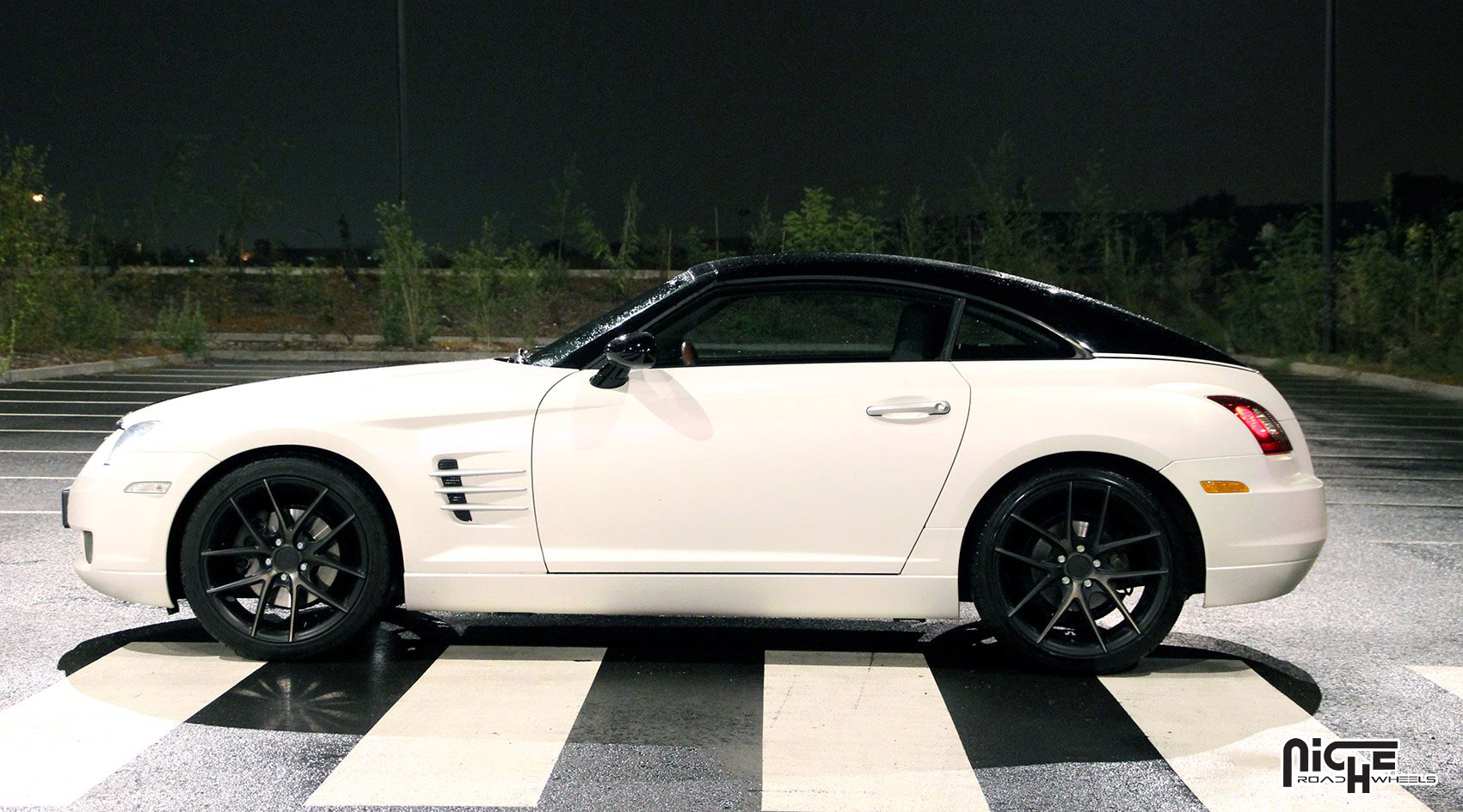 2008 Chrysler Crossfire photo