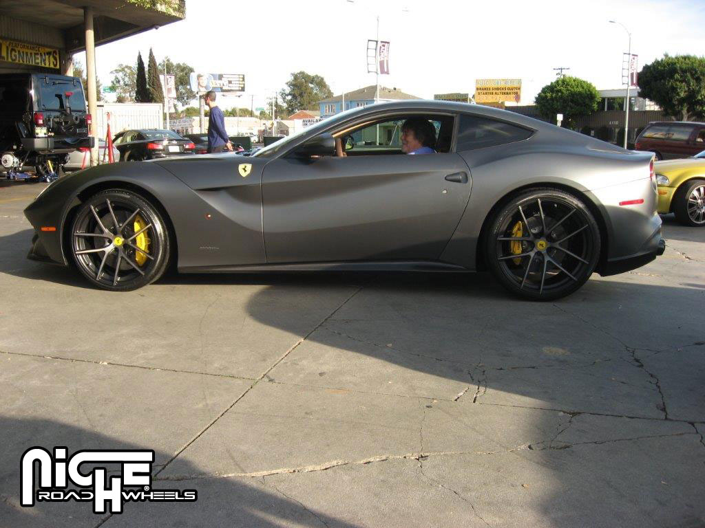 2014 Ferrari F12berlinetta photo