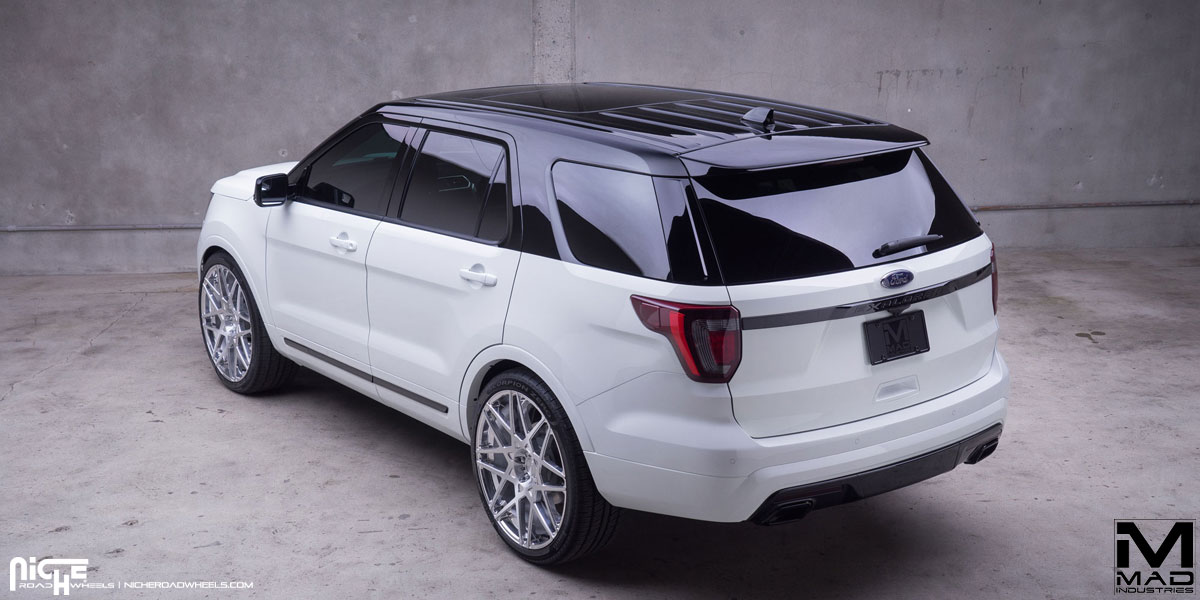 2014 Ford Explorer photo