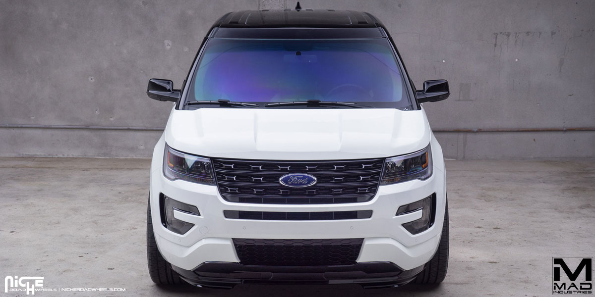 2014 Ford Explorer photo
