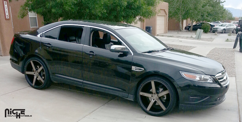 2014 Ford Taurus photo