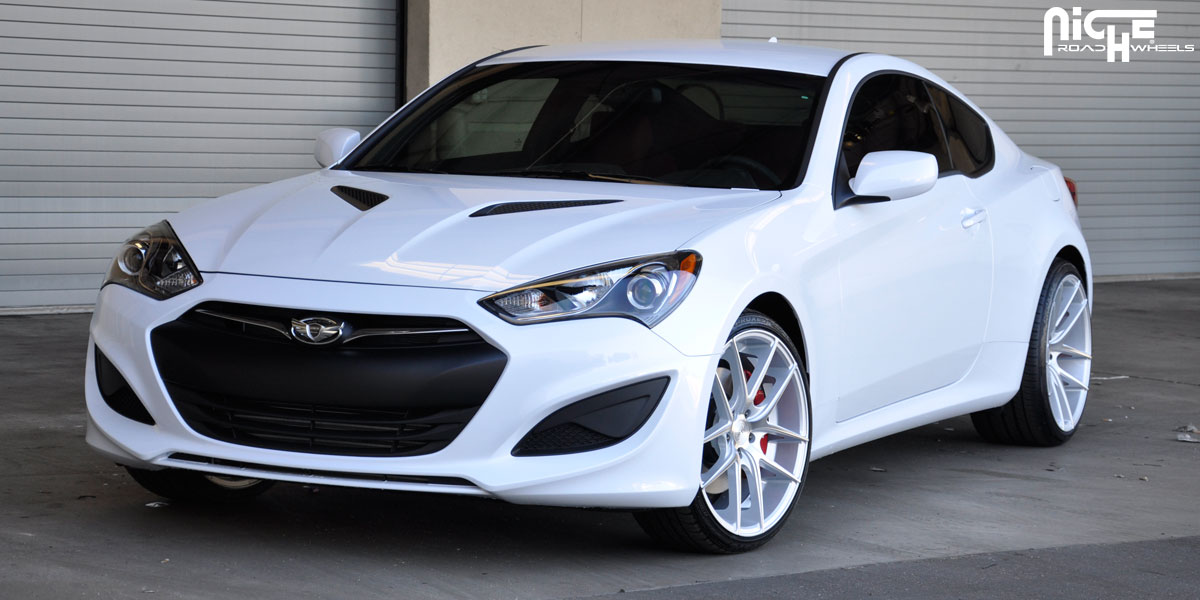  Hyundai Genesis Coupe photo