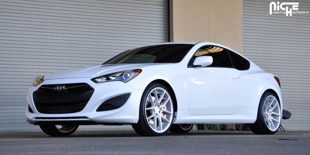  Hyundai Genesis Coupe photo