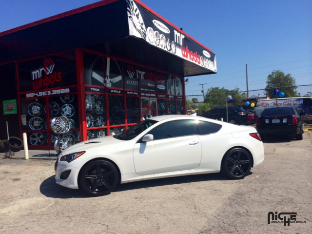 2014 Hyundai Genesis Coupe photo