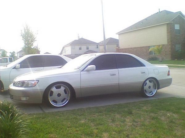 1999 Lexus ES 300 photo