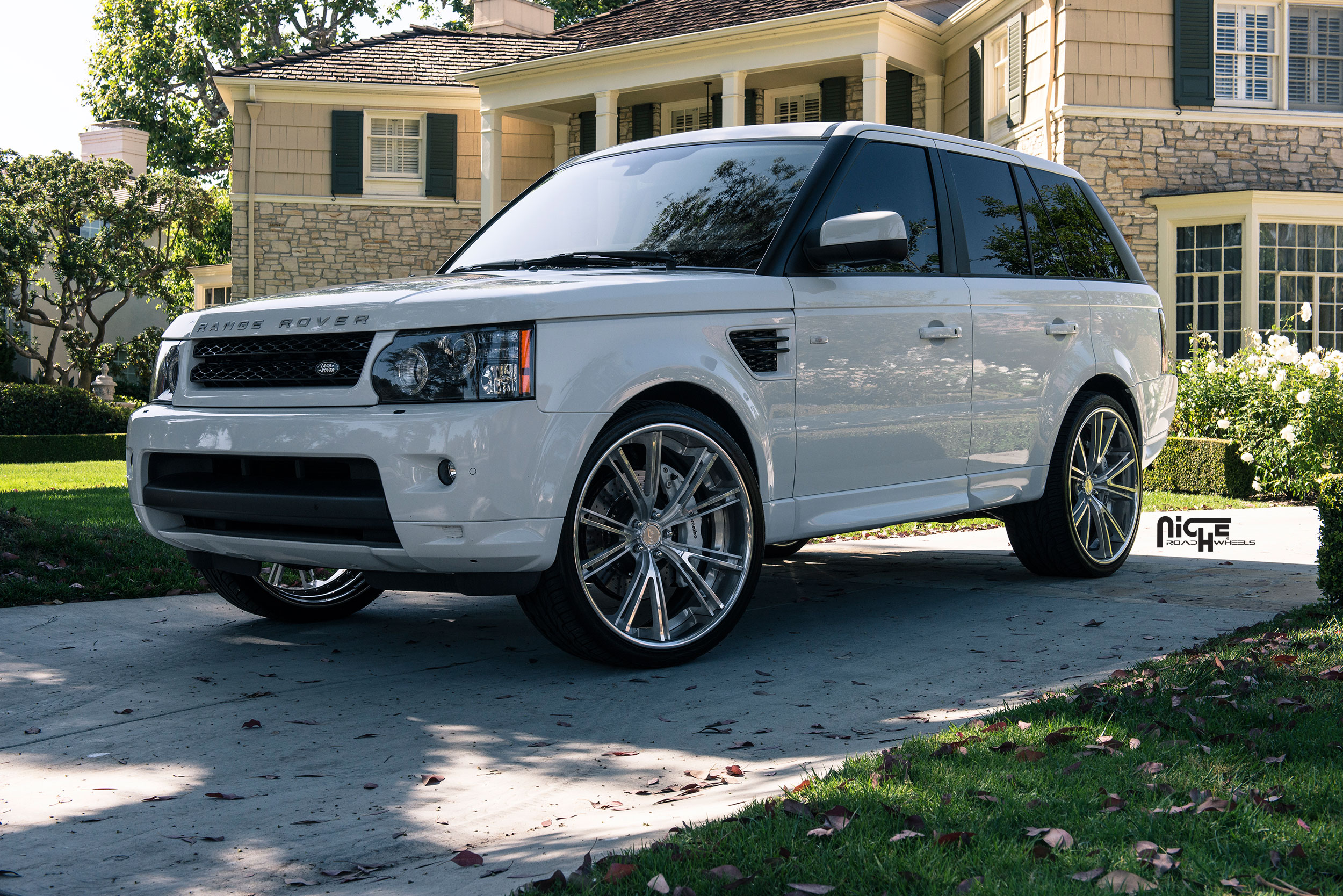 2010 Land Rover Range Rover Sport photo