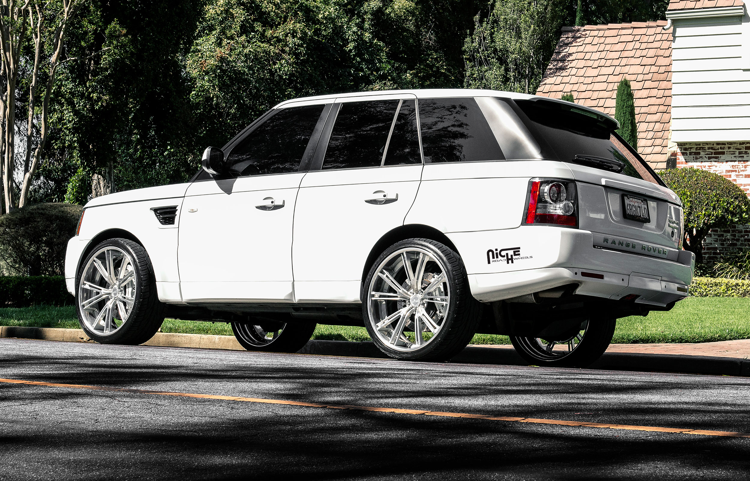 2010 Land Rover Range Rover Sport photo