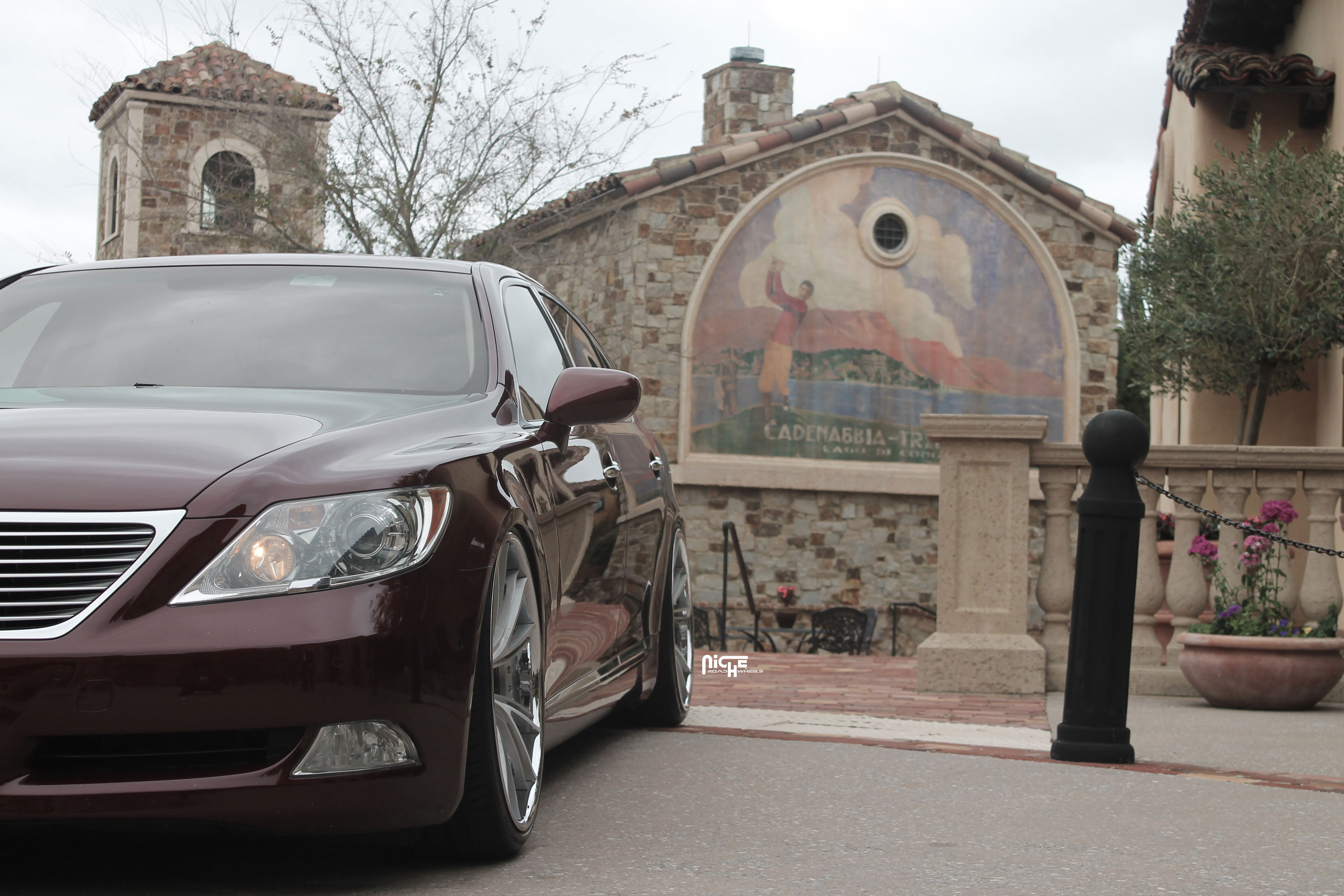 2012 Lexus LS 460 photo